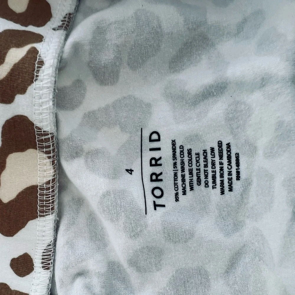 Torrid Brown and Cream Leopard Print Leggings - Picture 4 of 4